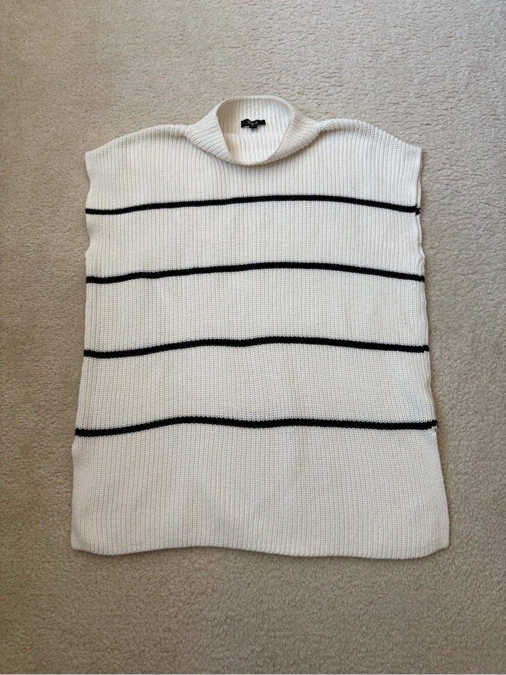 Rails Etta ivory and navy stripes sweater vest sz M, nautical chic preppy - Picture 2 of 7